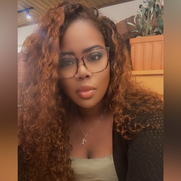 Meet your Posher, Von - Picture 3 of 8